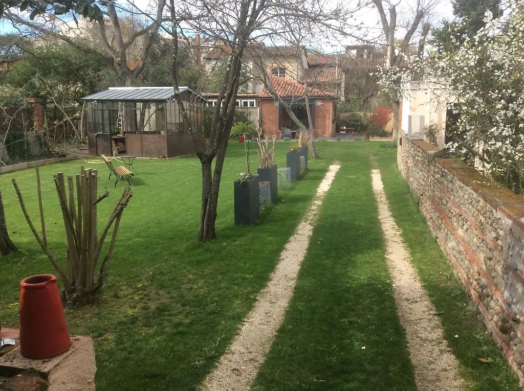 Teva B&B Toulouse Bed & Breakfast