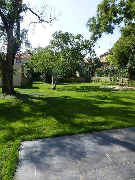 Teva B&B Тулуза Франция
